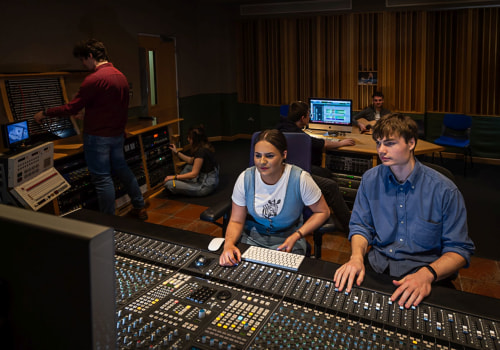 Live Video Sessions: Enhancing Engineering Studies and Tutoring for University and A-Level Students in the UK